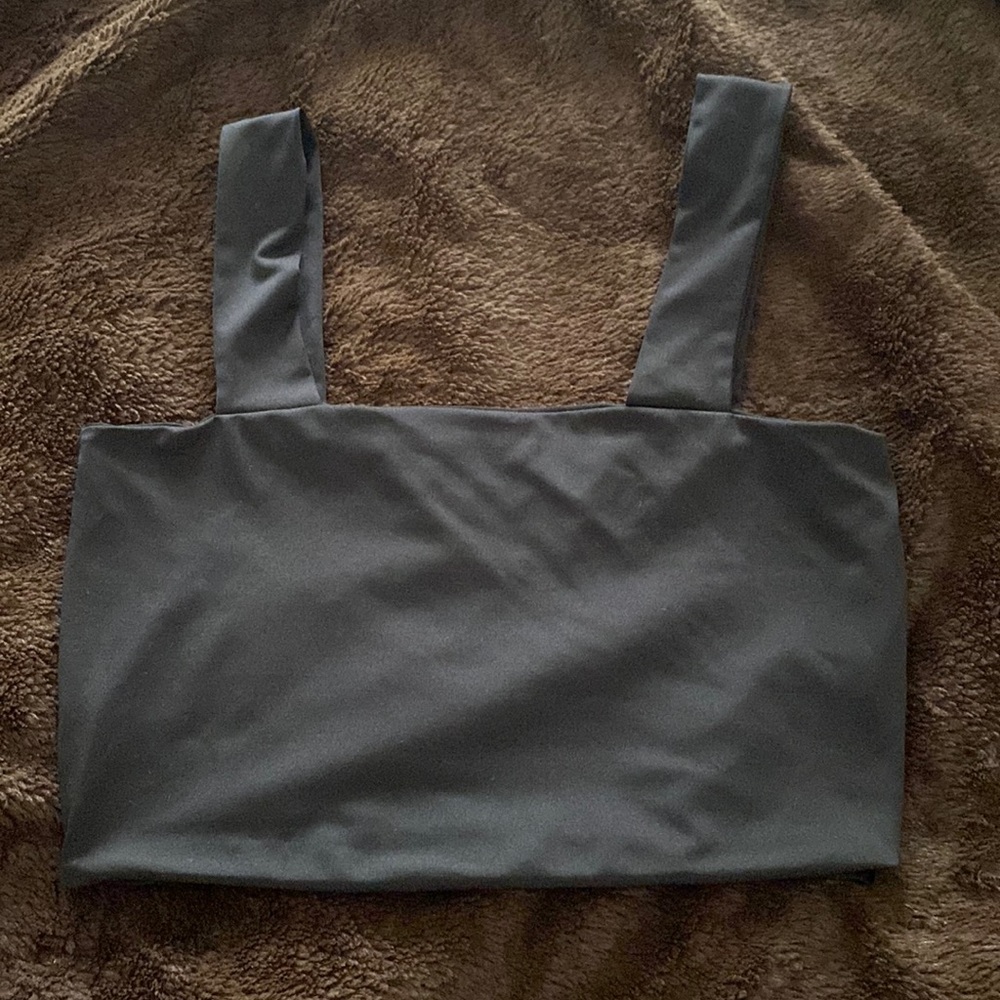 Square black top size M